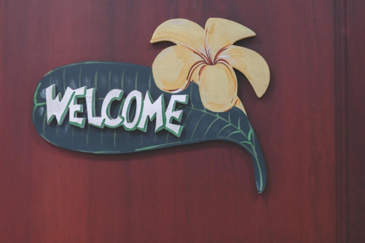 Khampiane Hotel Ban Nongdouang 外观 照片